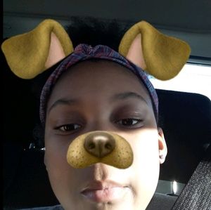 Meet your Posher, Iyonna